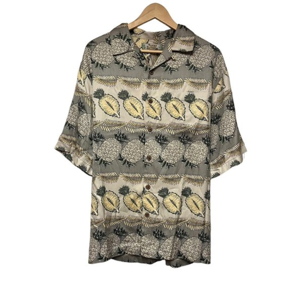 Tommy Bahama Men's Button Front‎ Hawaiian Shirt Green Pineapples Silk Size M euc